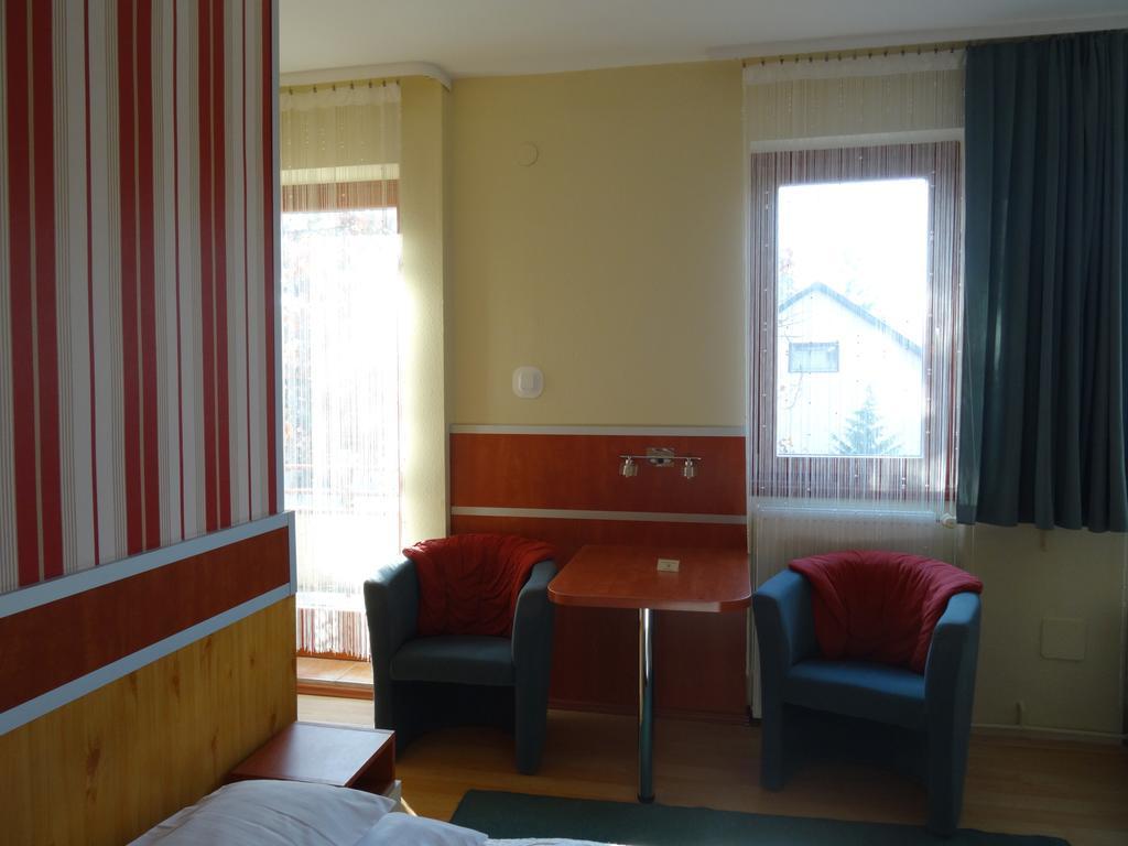 Fortuna Hotel Мишкольц Номер фото
