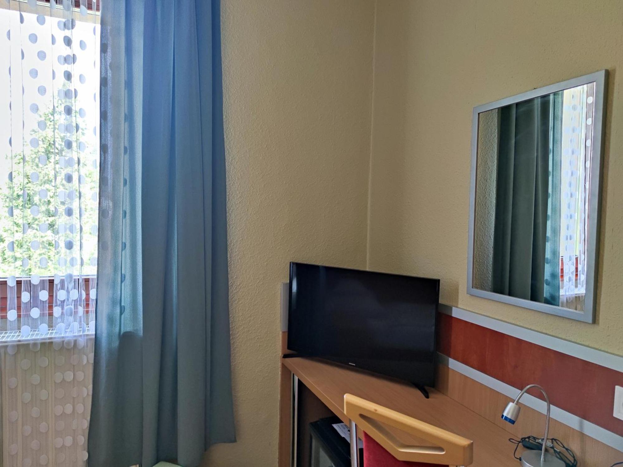 Fortuna Hotel Мишкольц Экстерьер фото