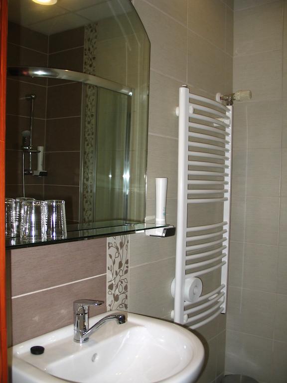 Fortuna Hotel Мишкольц Номер фото